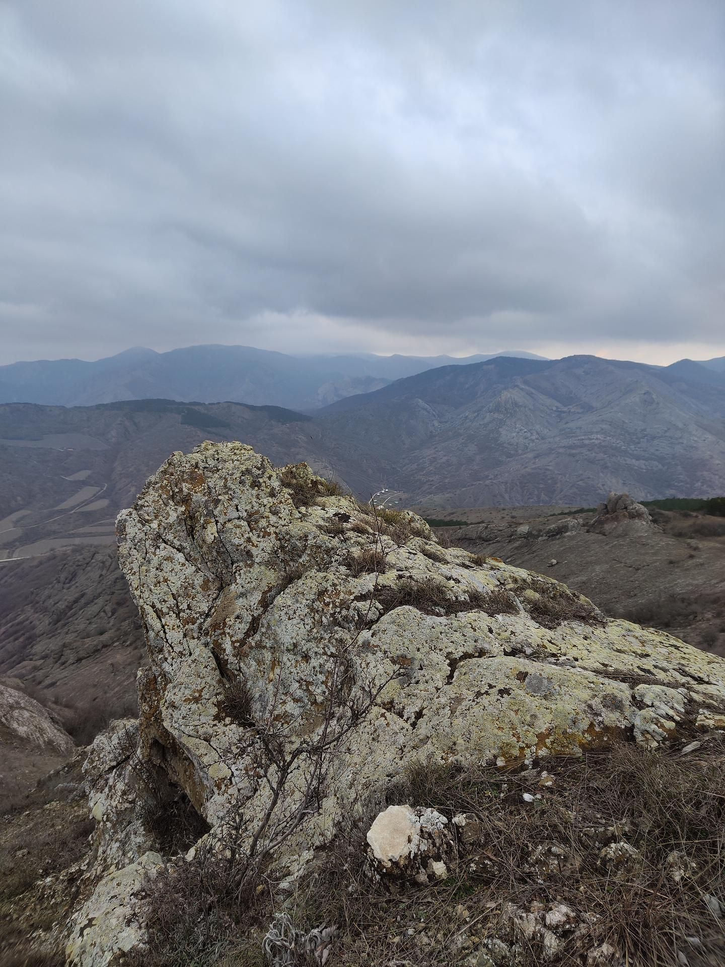 Старый Крым и хребет Хашки